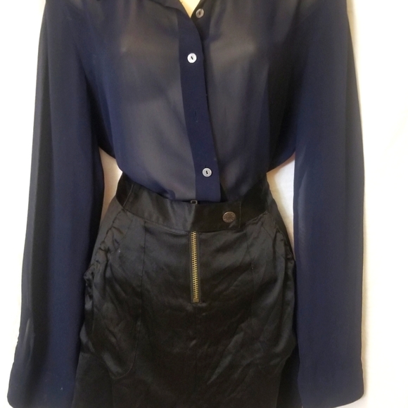 Sexy Tommy Hilfiger Tommy Jeans Silk Skirt🍷CAN 2/$30(COPY) - Picture 6 of 9